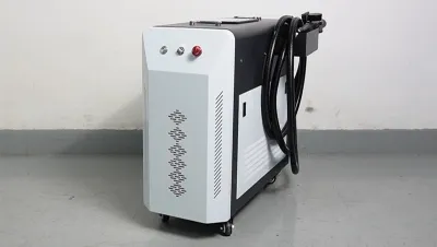ماكينة تنظيف بالليزر النبضي عالي الدقة