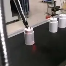 وسم بالليزر على مقابس ومفاتيح الكهرباء 