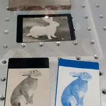 النقش بالليزر على مواد الالومنيوم 