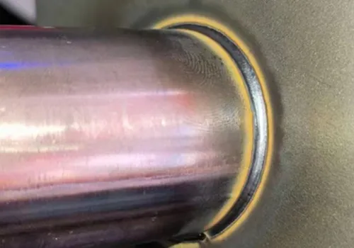 ماكينة اللحام فايبر ليزر الأوتوماتيكية