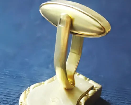 اللحام بالليزر للمجوهرات معدنية