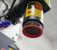 ماكينة اللحام بالليزر لإصلاح قوالب التشكيل