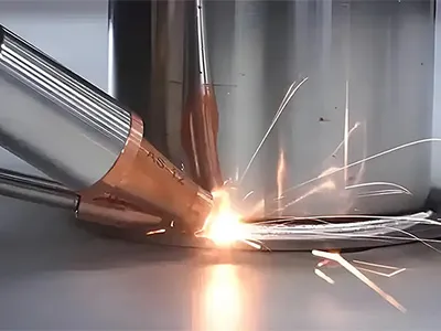 لحام الأنابيب المعدنية بالليزر