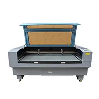 ماكينة النقش والنحت بليزر CO2 (نظام CNC)